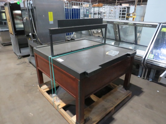 NEW 48X48 DISPLAY TABLE