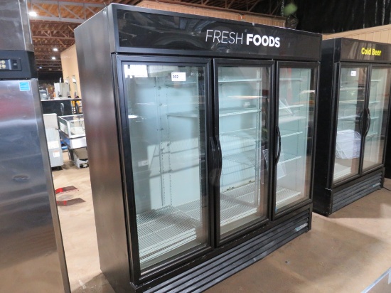 TRUE SELF-CONTAINED 3-DOOR COOLER MODEL GDM-72-HC-TSL01