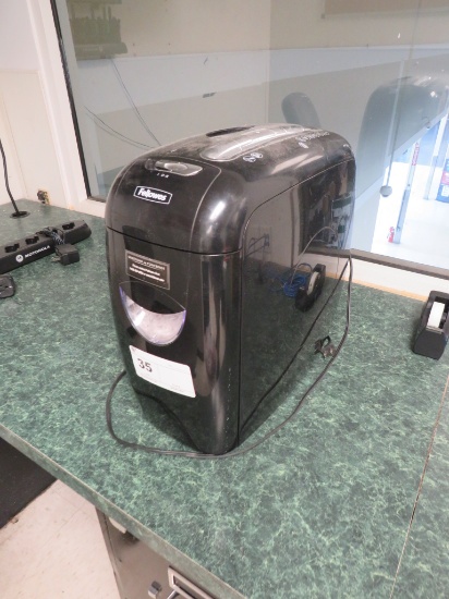 FELLOWES M-12C PAPER SHREDDER