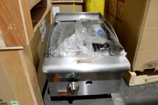 NEW CECILWARE PRO CCP15 15IN GAS CHAR GRILL
