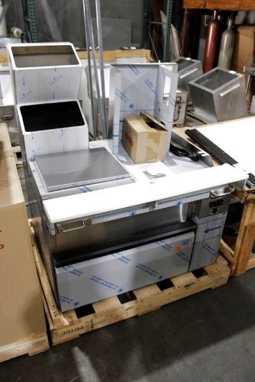 NEW SILVER KING SKRN38-EDUS1 SELF CONTAINED REFRIGERATED SHAKE STATION/ CHEF BASE