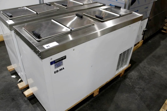 NEW SCRATCH & DENT 54IN MASTER-BILT DC-4S SELF CONTAINED FLIP-LID ICE CREAM DIPPING CABINET