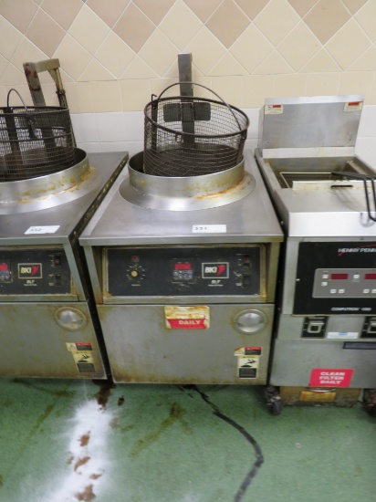 BKI BLF AUTO-LIFT FRYER WITH FILTER 208V/3PH