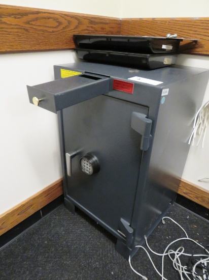 AMSEC 1-DOOR DIGITAL SAFE - NO COMBINATION