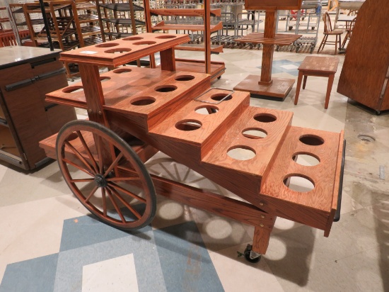 32X78 WAGON WHEEL FLORAL DISPLAY