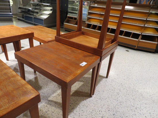 30X38 BAKERY DISPLAY TABLES