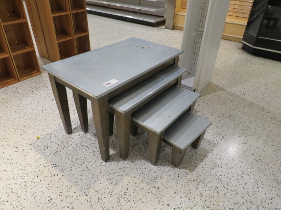 Nesting Display Tables
