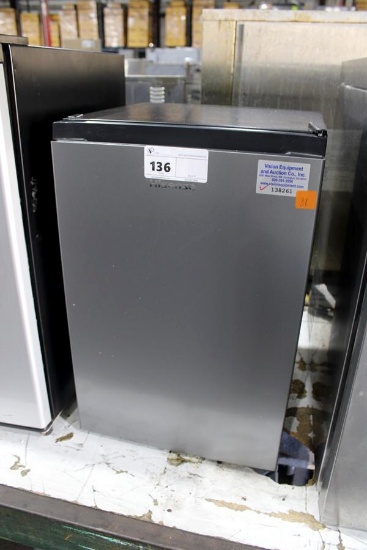 17IN HISENSE UNDERCOUNTER REFRIGERATOR