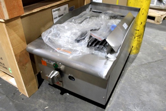 NEW CECILWARE PRO CCP15 15IN GAS CHAR GRILL