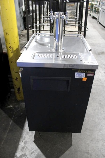 TRUE TDD-1 24IN 1-TOWER 2-TAP KEGERATOR BEER DISPENSER