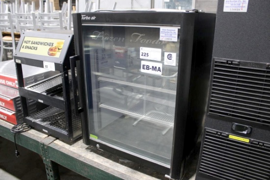 25IN TURBO AIR TGF-5SDB-1V SELF CONTAINED 1-DOOR UNDERCOUNTER FREEZER