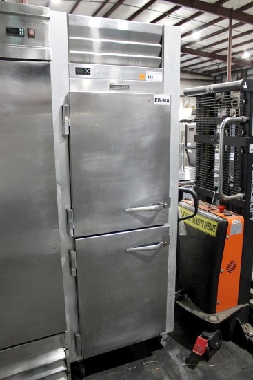2017 TRAULSEN G10001 SELF CONTAINED SPLIT-DOOR COOLER
