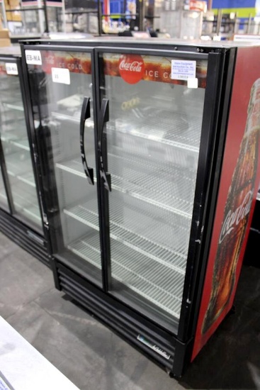 TRUE TVM-36SL-HC-VM01 SELF CONTAINED 2-DOOR COOLER