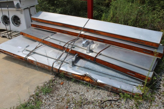 1 LOT - MISC. LOT OF WALK-IN COOLER DOORS, FRAMES, AND CORNERS