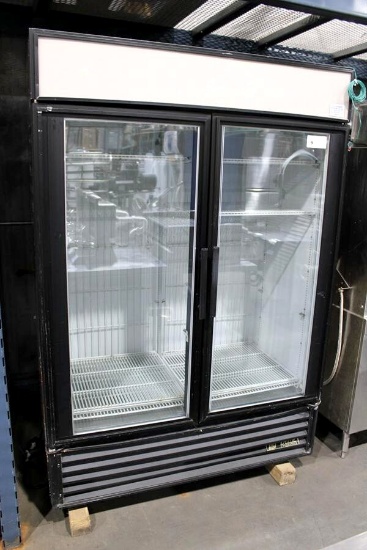 TRUE GDM-49F SELF CONTAINED 2-DOOR FREEZER