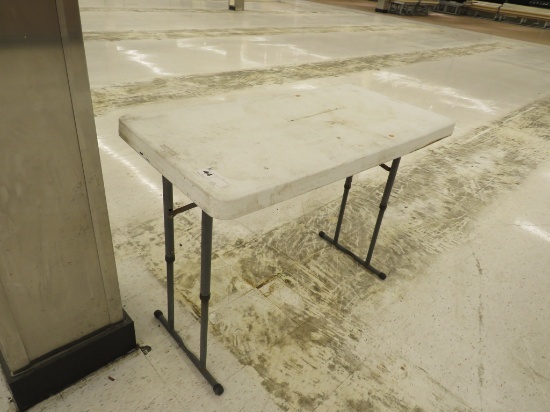 4ft Folding Table