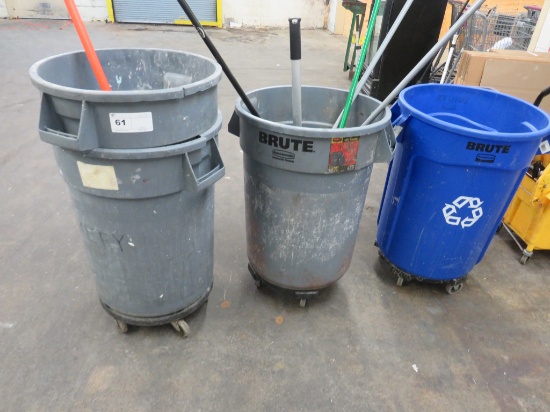 BRUTE TRASH CANS