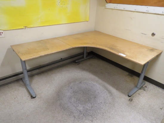 6FT X 5FT CORNER DESK