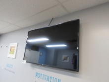 43-INCH LG TV