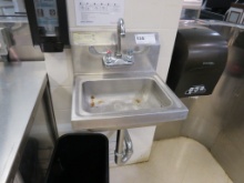 STAINLESS STEEL HAND SINK