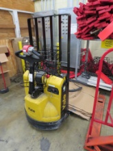 YALE MPB045 4500LB ELECTRIC PALLET JACK