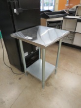 24X24 STAINLESS STEEL TABLE