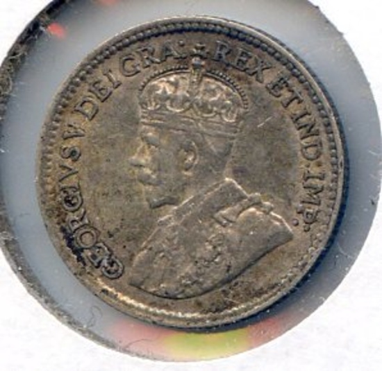 Canada 1917 and 1920 silver 5 cents lustrous AU/UNC