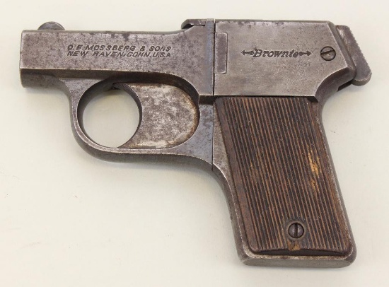 Mossberg Brownie 4-shot derringer.