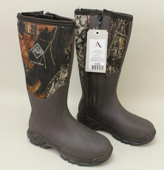 New Muck "Woody Sport" side zip boots.