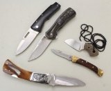 Lot of folding knives.