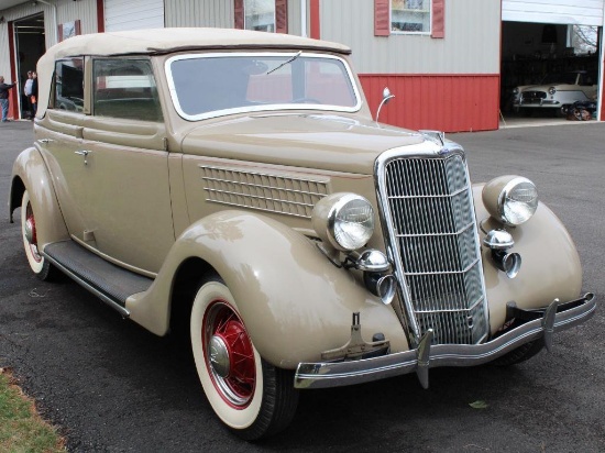 1935 Ford 4-Door Convertible Sedan