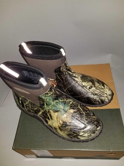New Muck Boot Company Mossy Oak Break Up Camo Camp Boots.