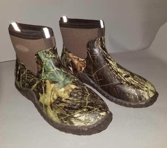 New Muck Boot Company Mossy Oak Break Up Camo Camp Boots.