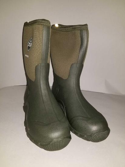 New Muck Boot Company Edgewater Moss Pattern Boots.