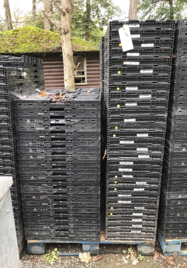 Pallet of Collapsible Crates