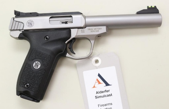 Smith & Wesson SW22 Victory semi-automatic pistol NIB.