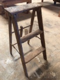 Step ladder