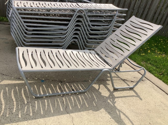 Chaise Lounge Chairs