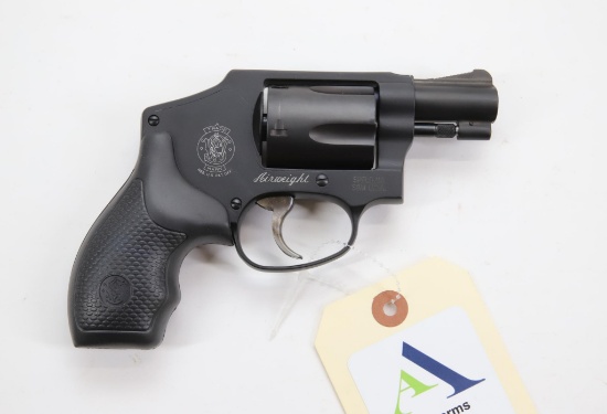 Smith & Wesson 442-1 Airweight Double Action Revolver