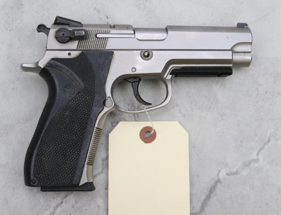 Smith & Wesson 5906TSW Semi Automatic PIstol
