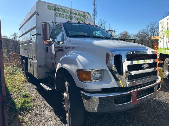 2015 Ford F-750 Chipper Dump Truck