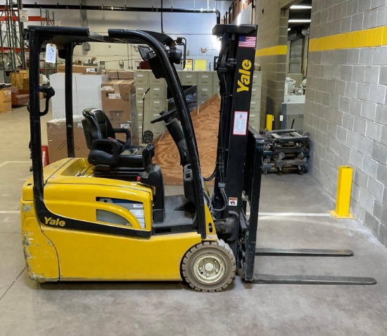 Yale Fork Lift and Charger