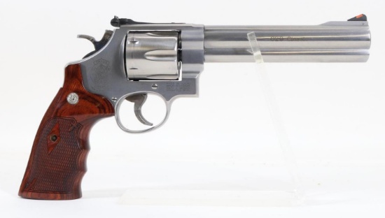 Smith & Wesson 629-4 Classic Double Action Revolver