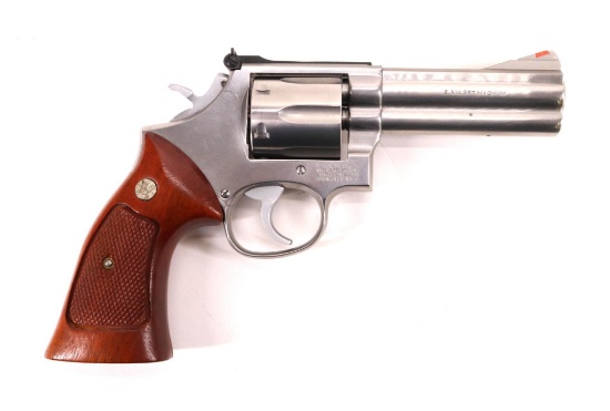 Smith & Wesson 686 Double Action Revolver