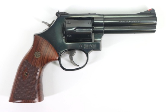 Smith & Wesson 586-8 Double Action Revolver