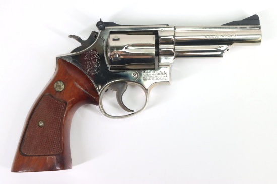 Smith & Wesson 19-3 Double Action Revolver