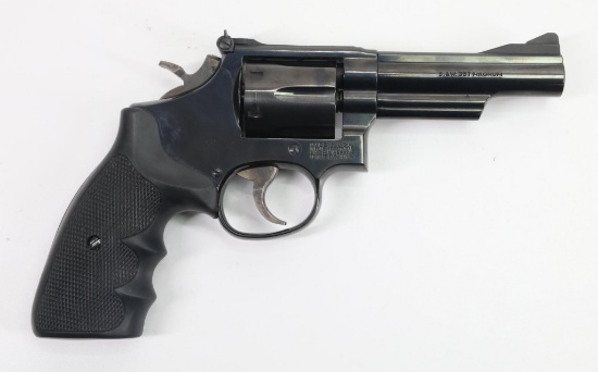 Smith & Wesson 19-7 Double Action Revolver