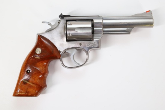 Smith & Wesson 66-2 Double Action Revolver