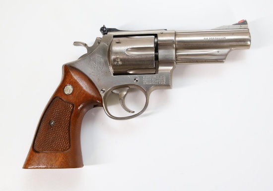 Smith & Wesson Model 29-2 Double Action Revolver