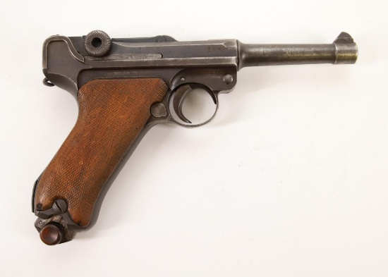 German DWM (Deutsche Waffen- und Munitionsfabriken) P08 Luger Semi Automatic Pistol